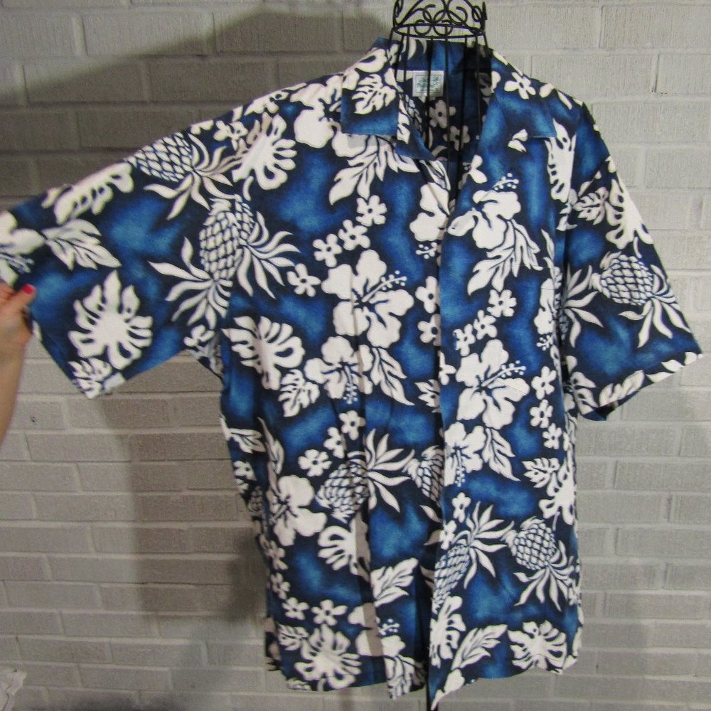 Vintage mens Jade Fashions Hawaiian button up shirt. XL